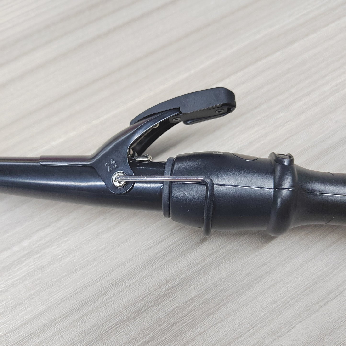 BERTA Curling Iron Wand Ceramic Coated and Adjustable Temp Setting Tapered Hair Curler,1/2-1 Inch Curling Wand for Fast Heating,Digital Display,Auto Shut Off, Black