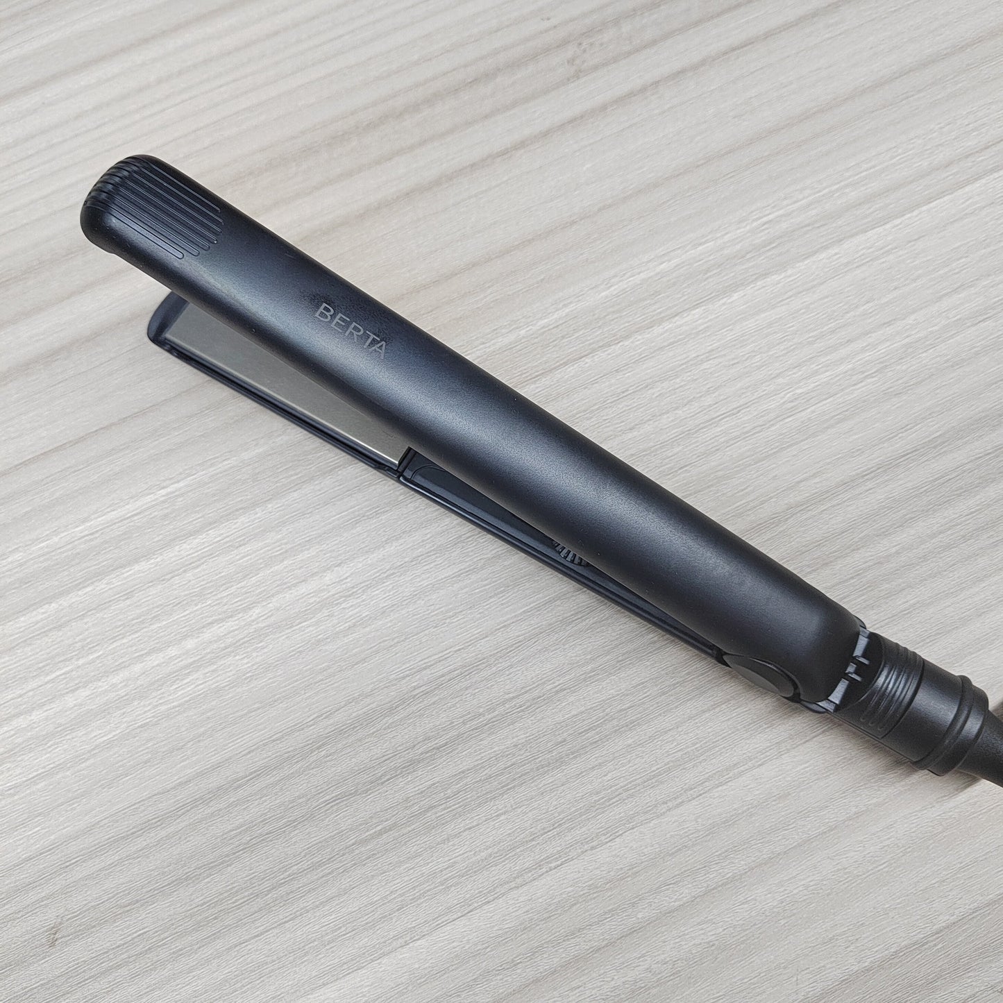 BERTA 1-Inch Professional Ceramic 3D Floating Flat Iron for Hair and 1 Inch Professional Hair Straightener Coated with PTC Fast Heater Constant Temp 410℉