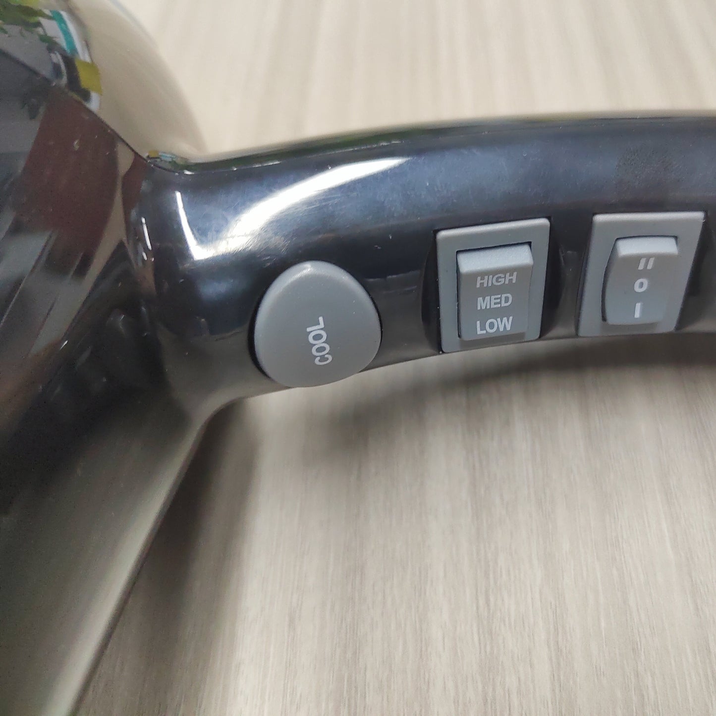 BERTA Professional Powerful Hair Dryer Negative Ionic 2 Speeds and 3 Temperature Settings and Cool Shot Button 1875w AC Motor Fast Drying Blow Dryer with Concentrator